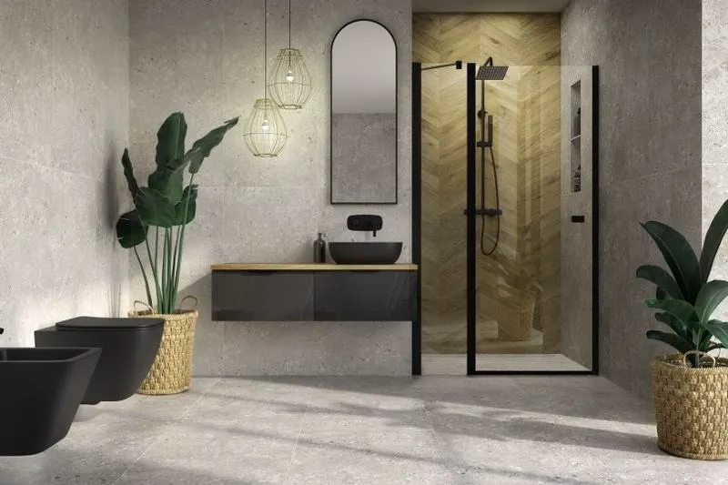 Jak efektywnie położyć płytki na drewnianej podłodze bez ryzyka uszkodzeń?